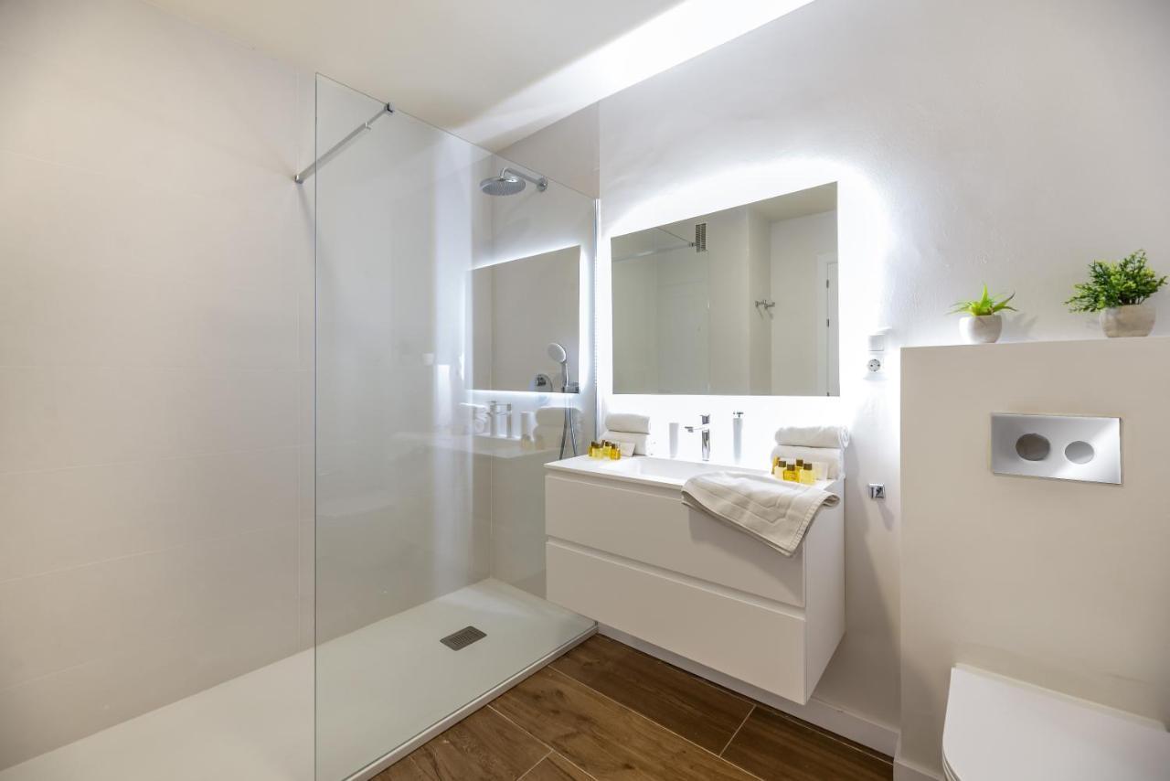Vacation Marbella I Top 1 Puerto Banus Sea Front Rental, Renovated Bagian luar foto