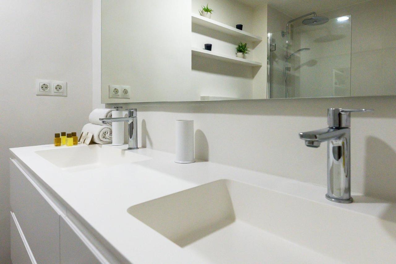 Vacation Marbella I Top 1 Puerto Banus Sea Front Rental, Renovated Bagian luar foto